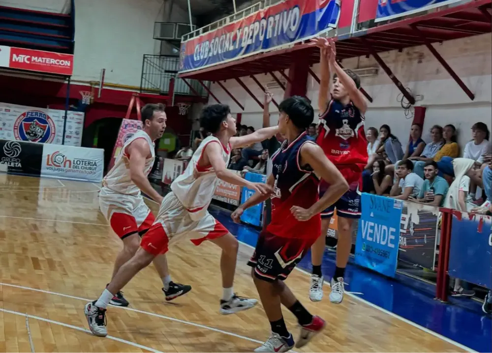 Huracán de Trelew le ganó a Ferrocarril Patagónico