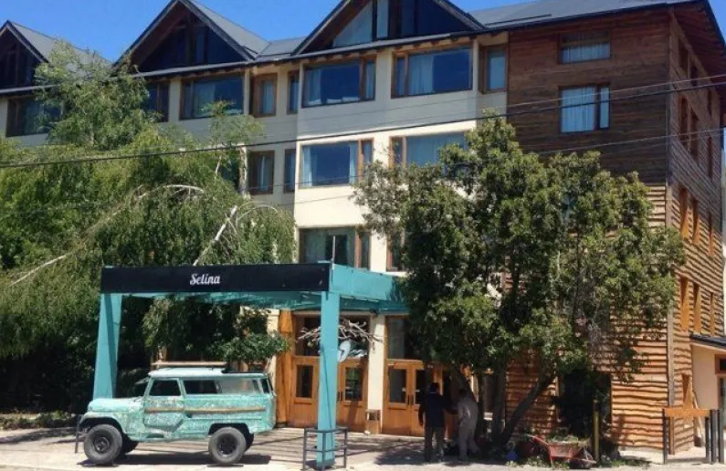 hotel bariloche fraude