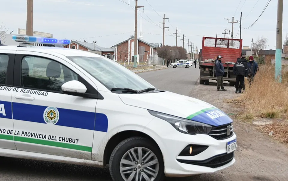Imagen policía Trelew