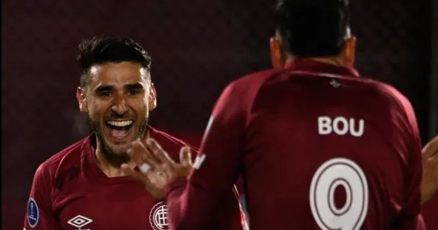 Lanús empató con Puerto Cabello, cerró su grupo sin perder y se metió en octavos de la Sudamericana.