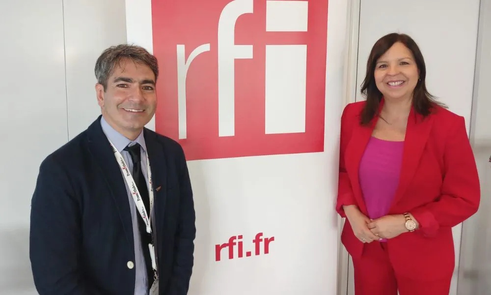 Andreina Flores entrevistada por Martín Berrade en Francia