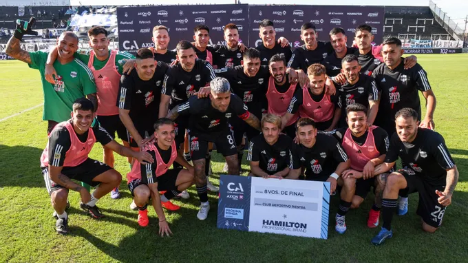 Deportivo Riestra sufrió hasta el final pero eliminó a Armenio por penales en la Copa Argentina.