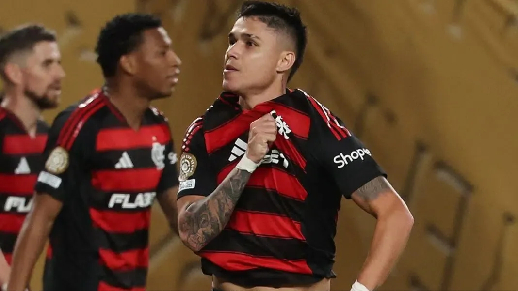 Con goles de De Arrascaeta y Luiz Araujo, el Mengao venció 2-0 a Espérance