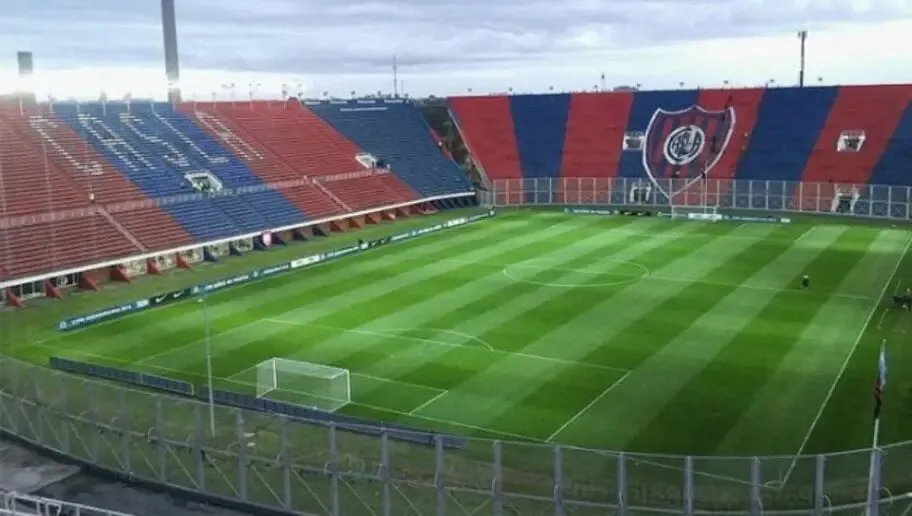 La AFA habilita por primera vez en años la presencia de hinchas visitantes en un partido en CABA.