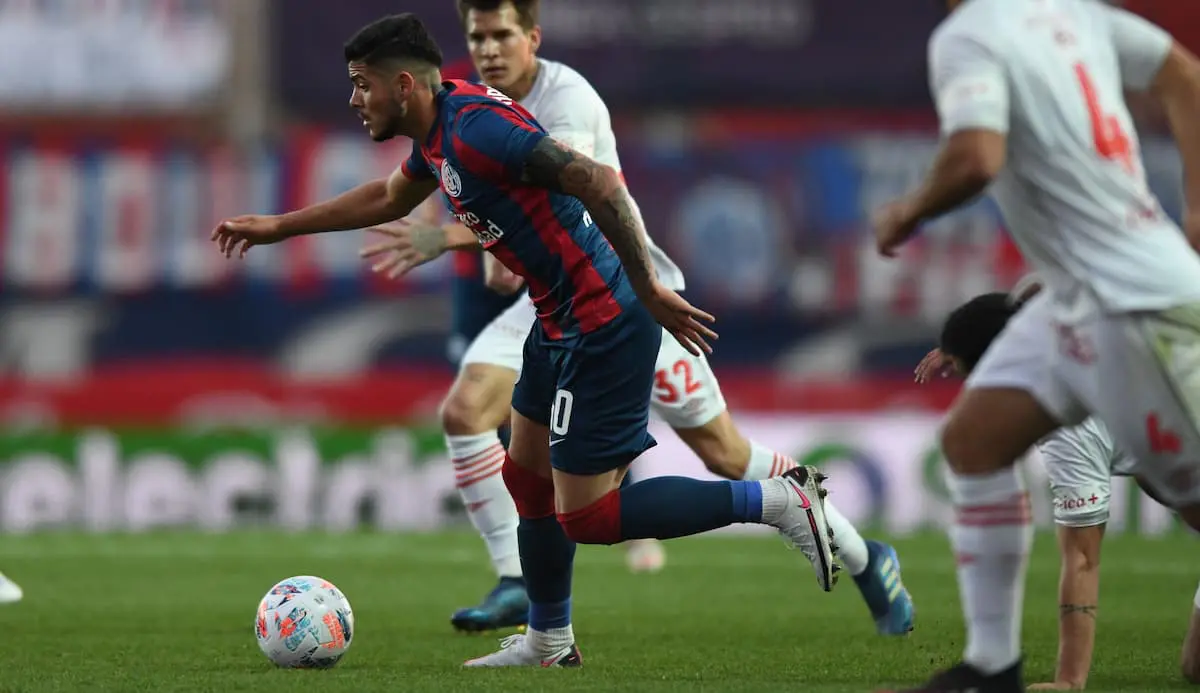 San Lorenzo y Argentinos Juniors se cruzan por los cuartos del Apertura 2025.