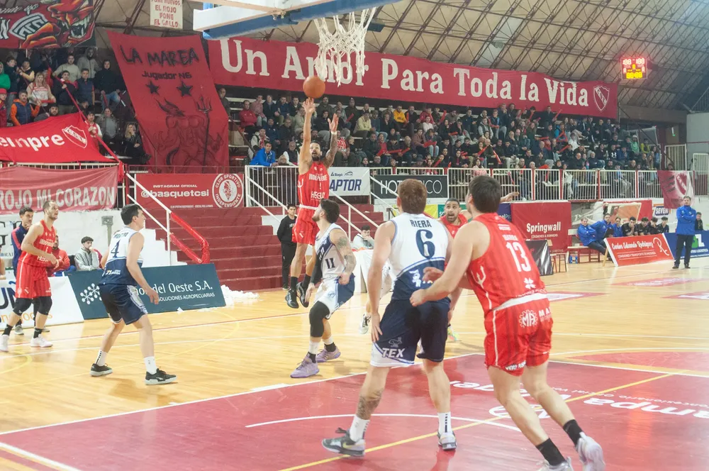 Independiente de General Pico venció a Guillermo Brown y estiró la serie.